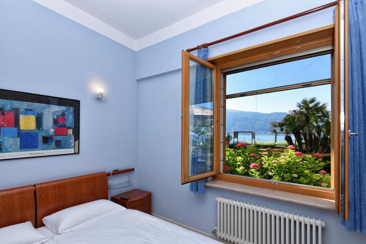 Bed and Breakfast Torre Degli Ulivi Тіньяле Екстер'єр фото