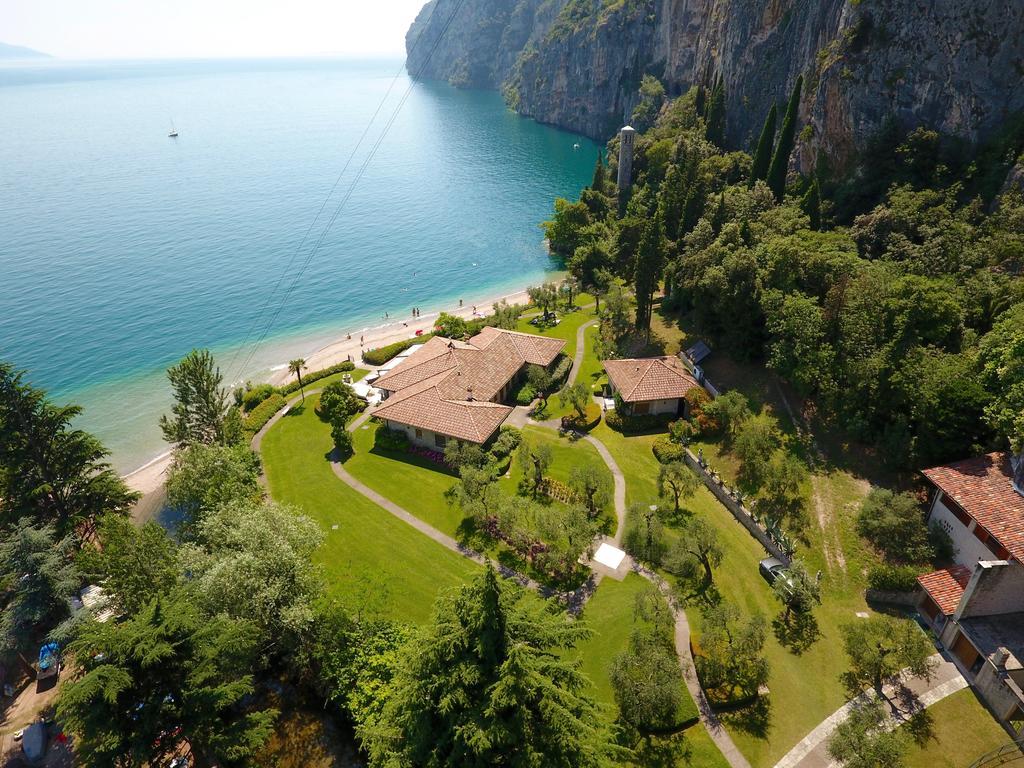 Bed and Breakfast Torre Degli Ulivi Тіньяле Екстер'єр фото