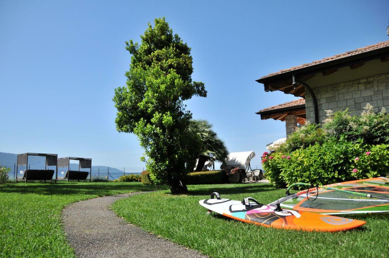 Bed and Breakfast Torre Degli Ulivi Тіньяле Екстер'єр фото